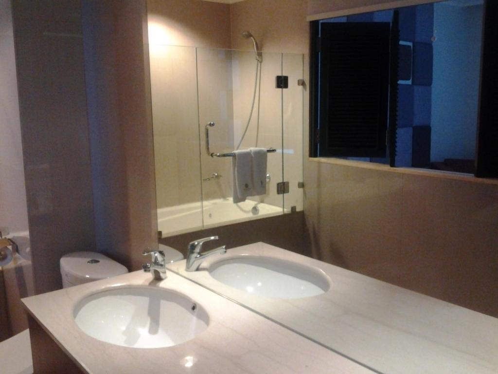 Chara Hotel Bandung Exterior photo
