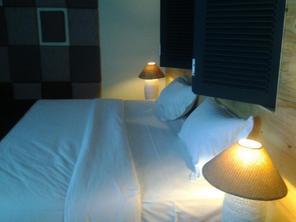 Chara Hotel Bandung Room photo