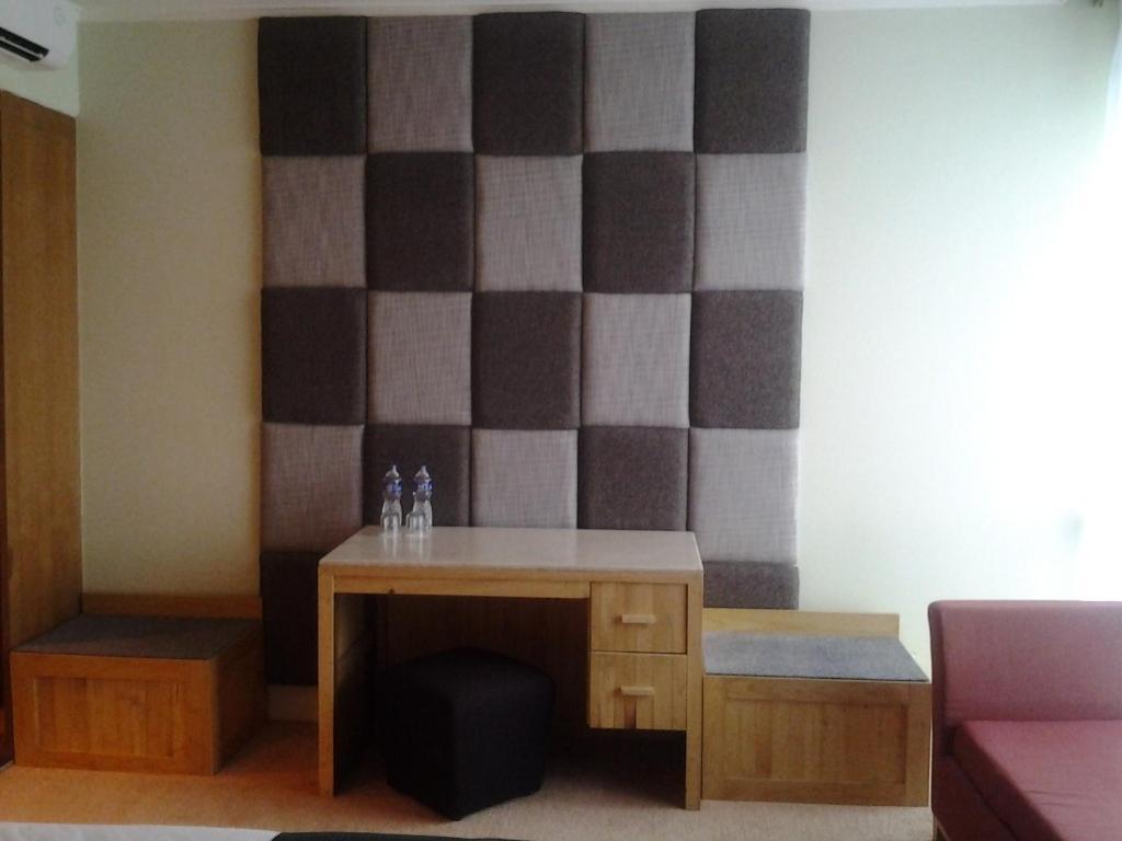 Chara Hotel Bandung Room photo